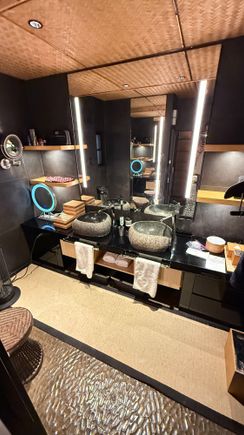 Power room
