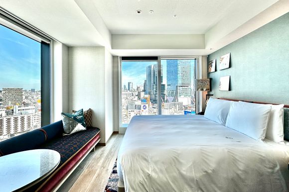 Premium Scramble Cross View Room