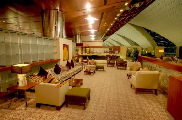 Emirates FIRST Class Lounge- Dubai