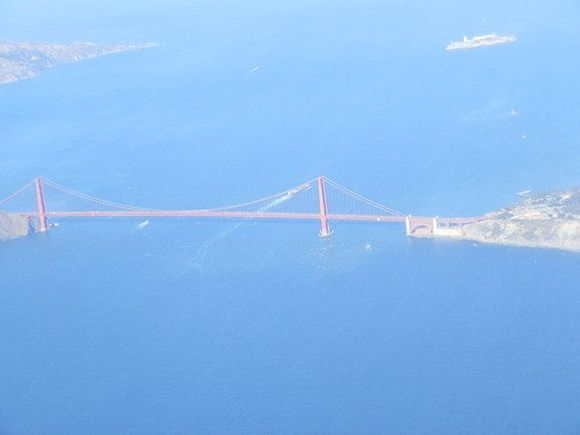 Golden Gate bridge seen from the plane