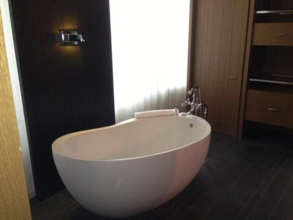 andaz tub