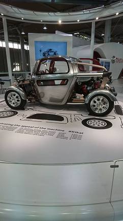 Interesting prototype in the Toyota showroom on O-daiba