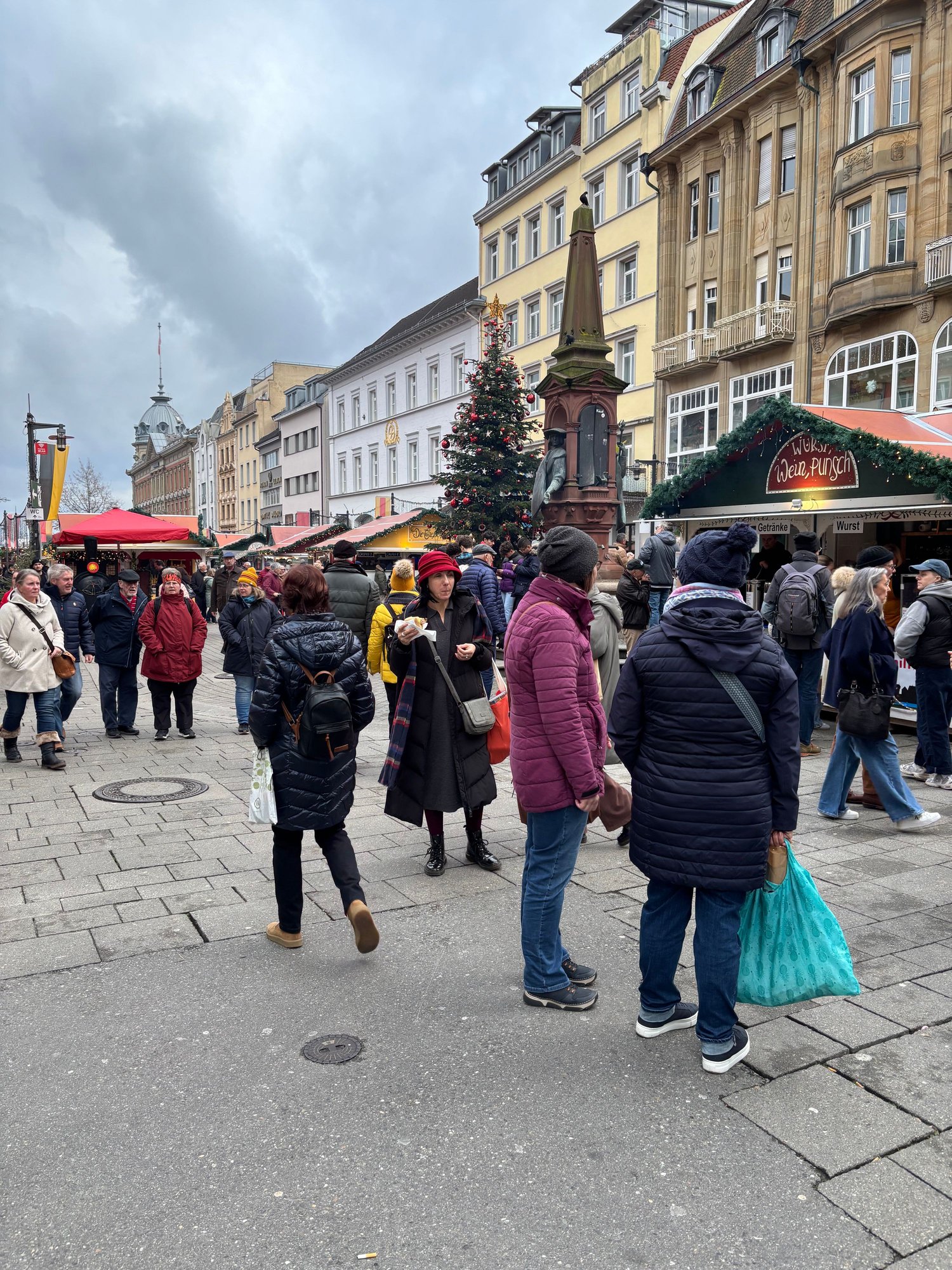 Christmas markets (always better at night)