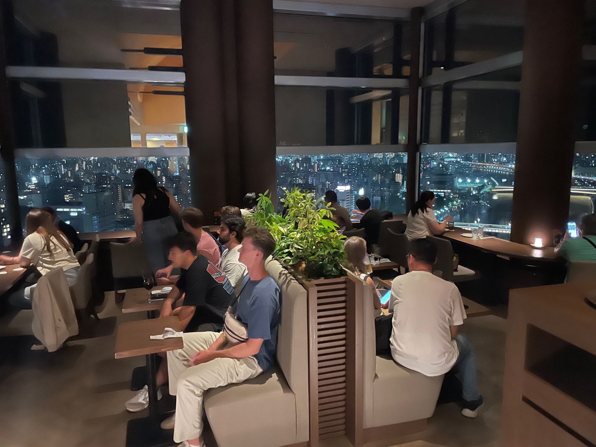 Another lounge shot