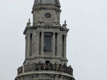Can you see all the people who made it to the top of St. Paul's Cathedral dome?