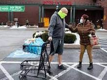 It’s Lt Gov John Fetterman of PA. He’s known for wearing his shorts in all weather. 