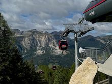 The upper station at the base of Sas dla Crusc