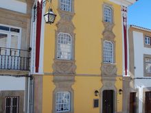 A pretty Castelo de Vide manor home turned inn