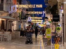 Lyrics, Volare, strung up along Via Roma