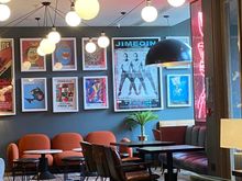 Lobby/lounge at Ibis St. Andrews Square