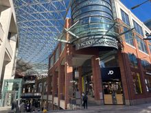 Victoria Square 
