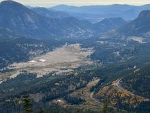Photos really do not show the depth of this valley. Trust me, it is a loooong ways down. The air had a hint of poutine and maple syrup.