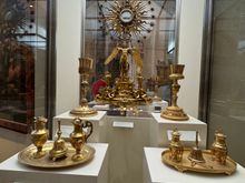 Gold from colonized lands 