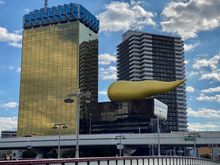 The Asahi flame, more affectionately known as the “Golden Turd”, sits on top of the Asahi Beer Hall overlooking the Sumida River