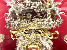 Cappelle Medicee had such r resplendent objects 