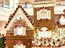 Such a beautiful gingerbread house 