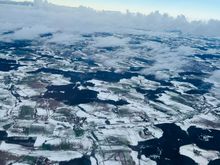 
Today’s image is NOT from me. A good friend from the US was visiting for a week and took this photo this morning as her flight from Basel made its descent into Munich. No snow to be seen here, it’s sadly been nothing but rain off and on for the past few days. 