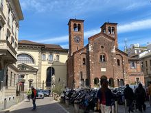 Between the hotel and the Duomo