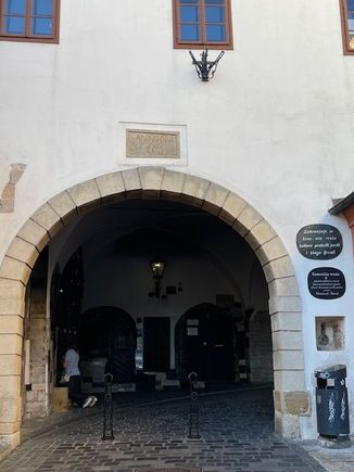 Entry to gate from the Lower Town side
