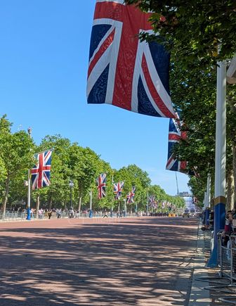 Looking down the Mall