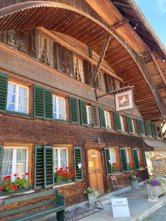 It’s Monday and many restaurants are closed