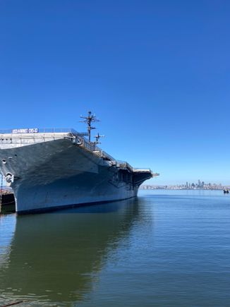  USS Hornet
