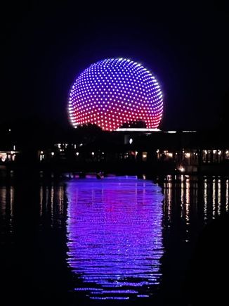 Epcot spaceship earth