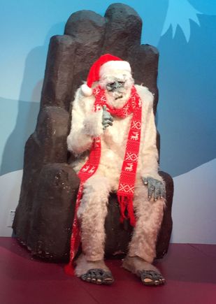 Yeti-Santa. Cute right?