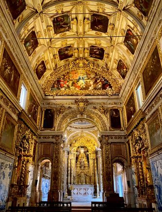 Very gold church at the Tile museum