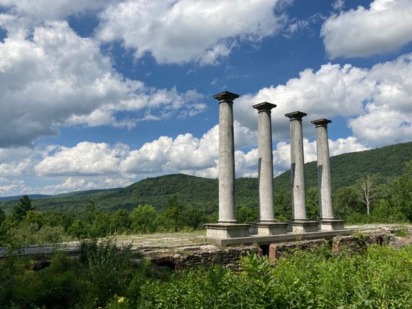 Ruins at Ashintully Gardens