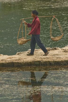 En route to the Market.