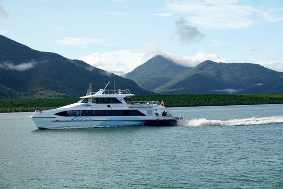 Heading out to the Reef.