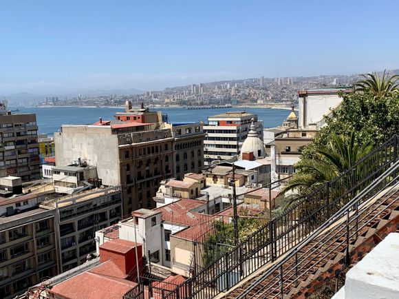 Another view of Valparaiso 