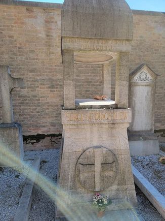 Diaghilev's tomb - not the ballet slippers in the corner