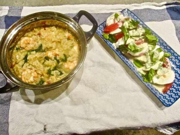Shrimp and rice soup and salad