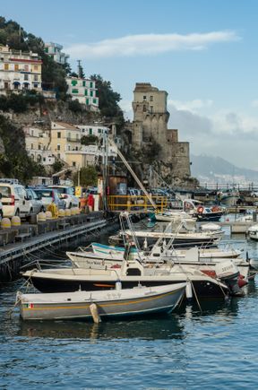 One can arrive at Cetara either from say, Minori or Amalfi. 