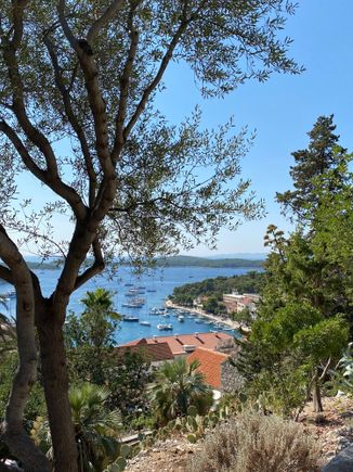 View, walking up to the fortress