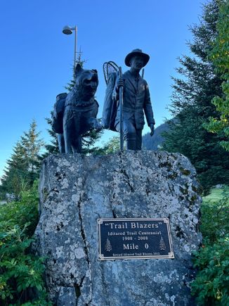 Iditarod mile marker statue 