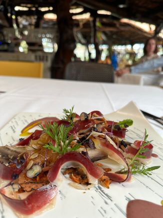 Continuing on with this year's lunch at LA CASTILLERIA: I thought the salad I ate there lat year might have been the best of my life.  That one had Cecina and when I ordered it again, my lovely waiter suggested that I have something different this time, similar but with "Duck prosciutto" instead of the Cecina.   This tied with last year's for one of the best salads..ever!  Can you see how many ingredients composed this glory?  And how stunningly it is plated? 