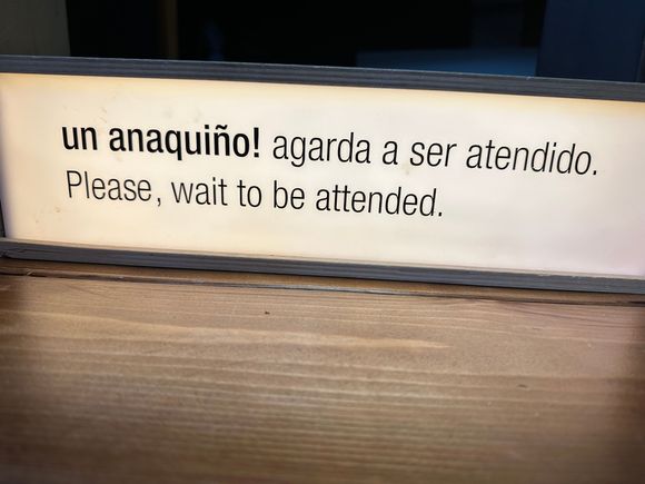 ABASTOS 2.O.   Sign in Gallego and in English