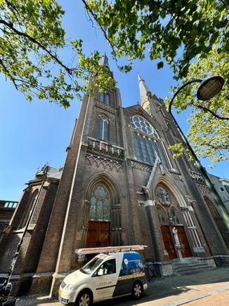 Saint Maria’s Catholic Church built from 1875-82 (just seven years!!) when it became safe for Catholics to build churches following the reformation. 