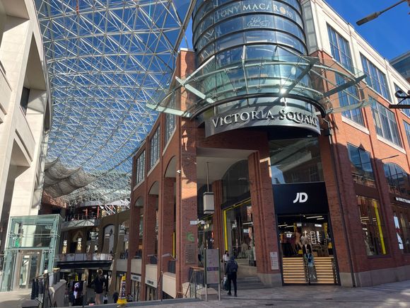 Victoria Square 