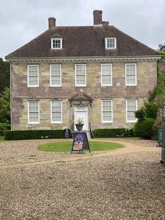 This is Edward / Ted Heath's house Arundells. Heath was Prime Minister from 1970 -74. He lived here the last 20 years of his life.  He will always be famous in my mind from the line in George Harrison's song Taxman, " Uh-Uh Mr. Wilson, Uh-Uh Mr. Heath"