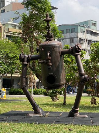 In the vicinity, not actually part of the Pier 2 Art Centre. Lots of art in the region