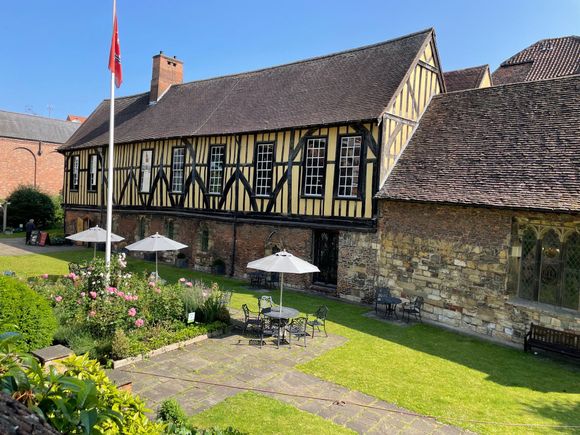 Back entrance, which is actually the main ticket entrance today