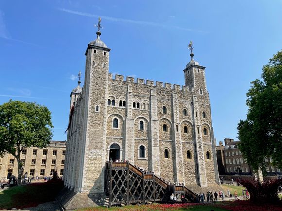 The White Tower, which we think of as Thee Tower, but there is actually a Bloody Tower and a Torturer Tower.  I think I saw a Taco Tuesday Tower, but I digress.