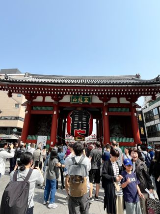 Crowds at Thunder gate as we were leaving (~9:30am)