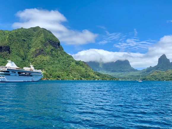 Some of the beautiful mountains of Moorea