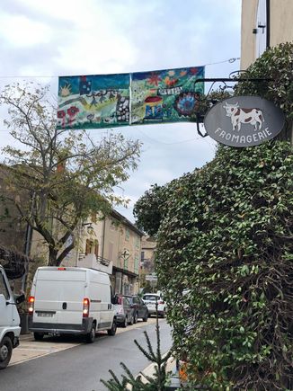 Street scene of Eygalieres