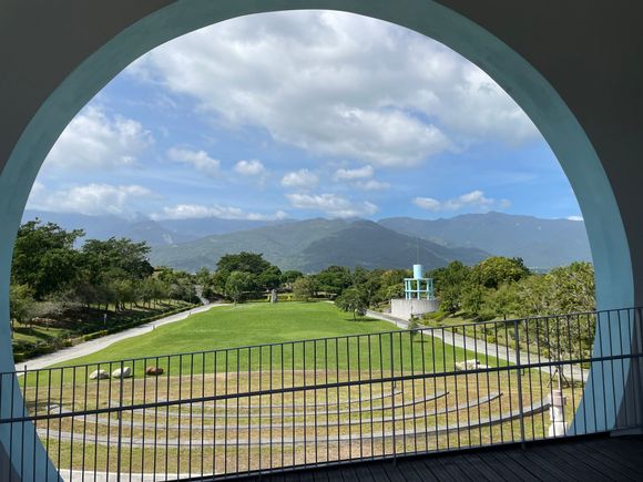 Looking from the Museum of Prehistory 